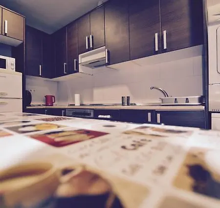Downtown Apartment *